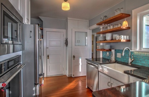 Tolovana Park Casa | Neilson's at Cannon Beach - Oceanfront deck - Cannon Beach Property mgmt