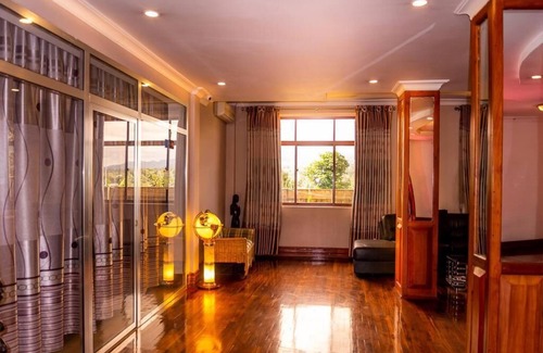 Nkoanrua Complejo | Nejobugg palace hotel