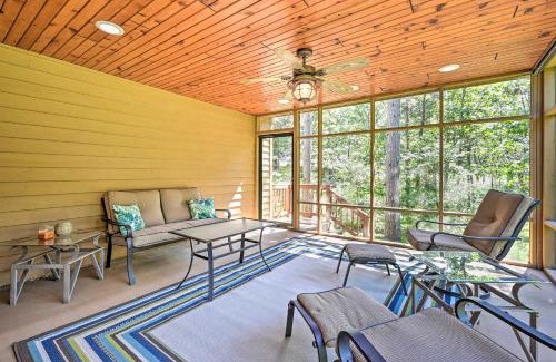Rome Casa | Nekoosa Golf Course Retreat with Hot Tub!