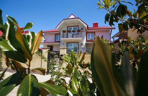 Imeritinskaya Lowland Apartamento | Nekrasovka Village