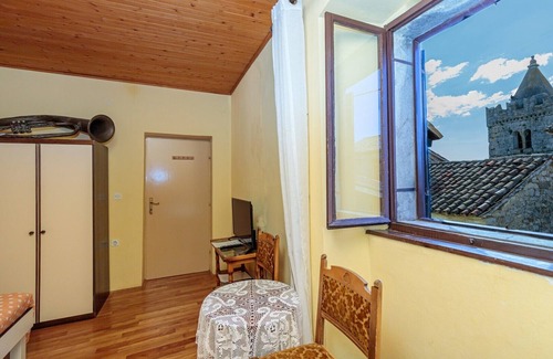 Grabri Apartamento | Apartments and Rooms Nela HUM / Double Room S1