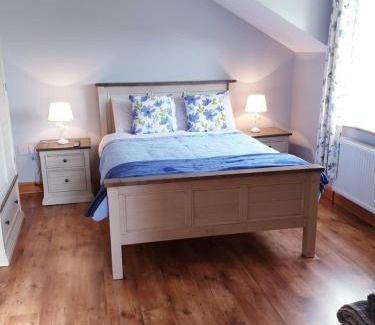 Kilcogy Cama Y Desayuno | Nellies Cottage B&B