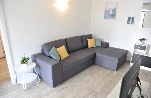Sarsoni Apartamento | Nelly Apartment