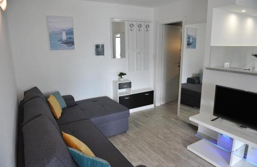 Sarsoni Apartamento | Nelly Apartment