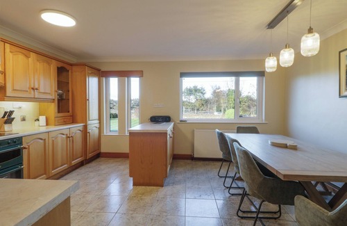 Gortahork Cabaña | NELLY'S HOUSE, pet friendly in Gortahork, County Donegal