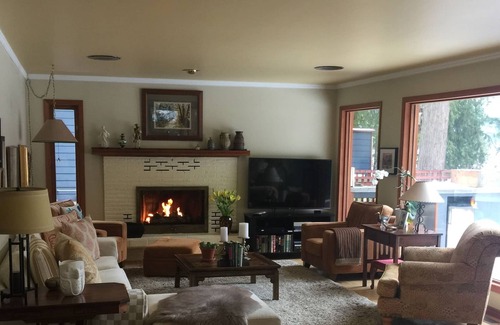Nelson Casa | Nelson - Kootenay Lake Beachfront y 4 Season escapan