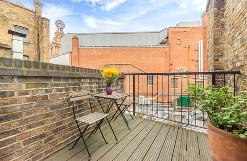 London City Centre Apartamento | Nelson s Pad - Trafalgar Square - by Frankie Says
