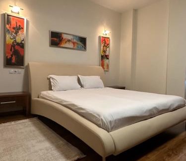 Centrul Nou Apartamento | Nema s Apartment 1