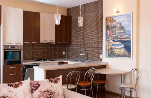 Centrul Nou Apartamento | Nema s Apartment 1
