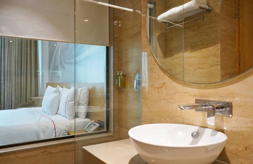 Sector 29 Hotel | Nemesia City Center Gurugram Sector 29