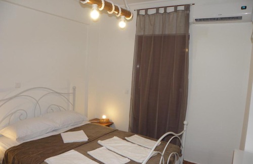 Spata-Artemida Casa | nemhouses near the airport and the sea in artemida