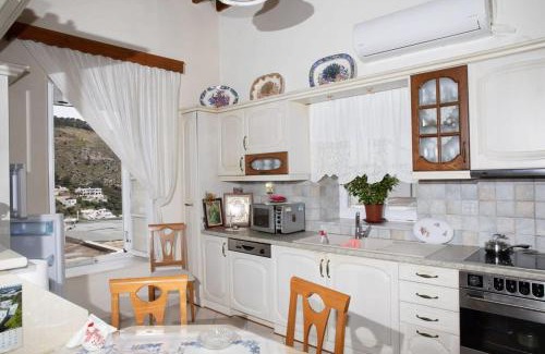 Leros Apartamento | Neoclassical Splendor Unique Experience in Leros