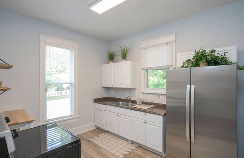 McFerrin Park Apartamento | Neon Nashville! 5 min to Broadway Walk 2 dining!