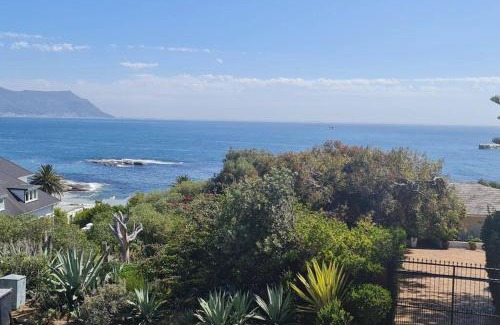 Simon's Town Villa | Neptunes Seat - Garden Paradise with Ocean Views