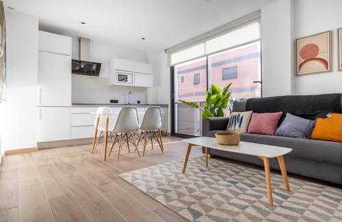Huerta de Santa Teresa Apartamento | Nervión Suites 2 - Vacacional Sevilla