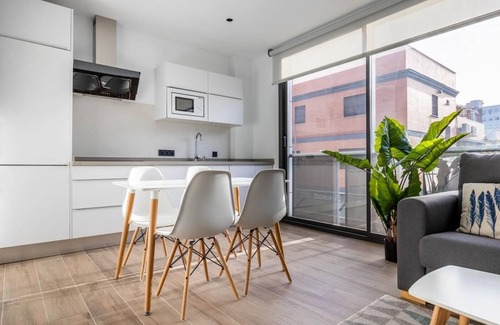 Huerta de Santa Teresa Apartamento | Nervión Suites 2 - Vacacional Sevilla