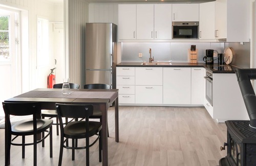Hyllestad Casa | Nesholmen by Interhome