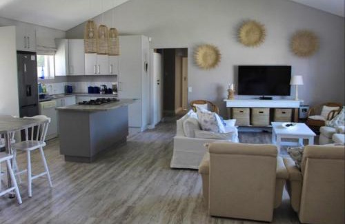 Voelklip Casa | Nest Egg Holiday Home Voëlklip