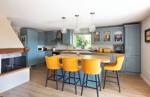 Pulborough Casa | Nest Lodge, a stunning three bedroom lodge surrounded by nature