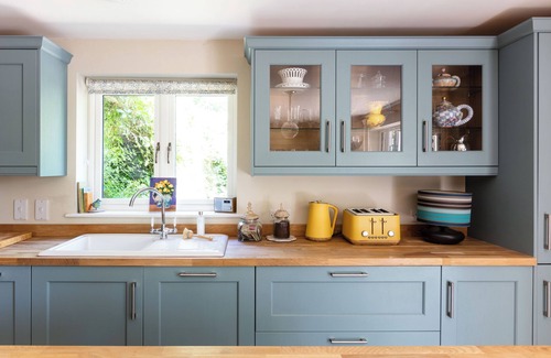 Pulborough Casa | Nest Lodge, a stunning three bedroom lodge surrounded by nature