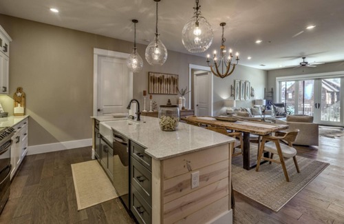 Blue Ridge Condominio | Nest on West by Escape to Blue Ridge