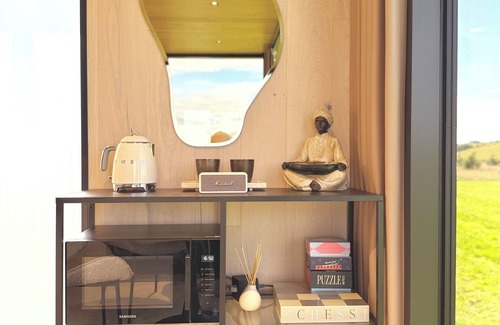 Hella Casa | Nest Retreat Iceland - Glacier