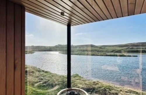 Hella Casa | Nest Retreat Iceland - Glacier