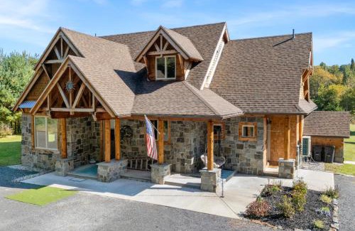 North Creek Casa | Nesting in North Creek