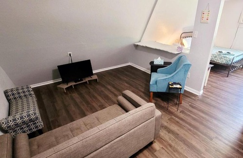 Fentress Apartamento | Nestled In The Country Apt 1