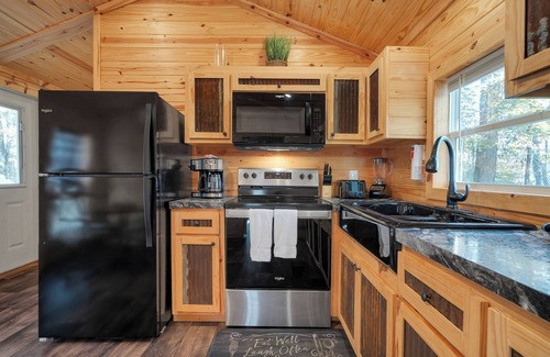 Jamestown Cabina | Nestling 2 Bedroom 1 Bath Cabin at Lake Cumberland #420