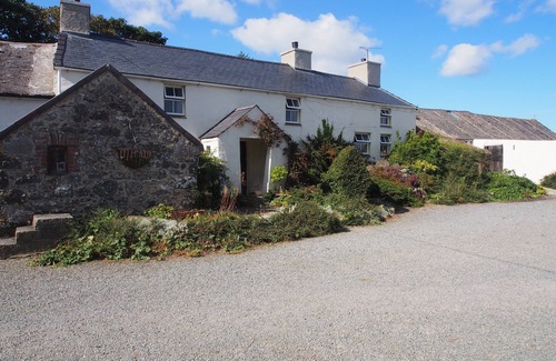 Llanerchymedd Cabaña | Ubicado en un tranquilo rincón de Anglesey - hermosa casa de campo tradicional galesa.