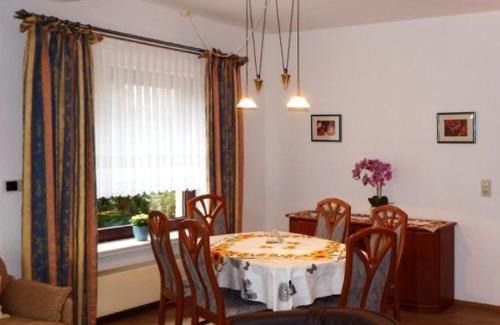 Idstein Apartamento | nette Ferienwohnung mit eigenem Eingang und Sonnenterrasse