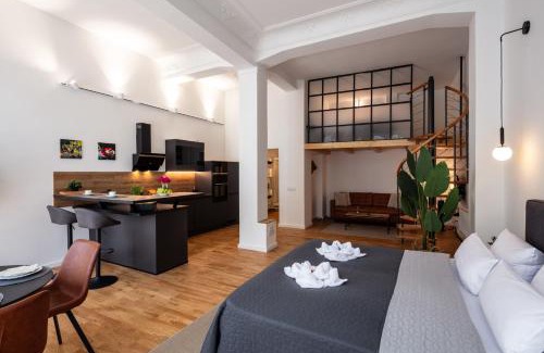 Aue Apartamento | NEU! City-Loft-Apartment im Goethe Palais I 5P I Lift I Parkplatz I Zentrum I Helios