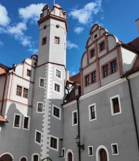 Glauchau Apartamento | Neu! FeWo Glauchau am Schloss Wlan Netflix Disney