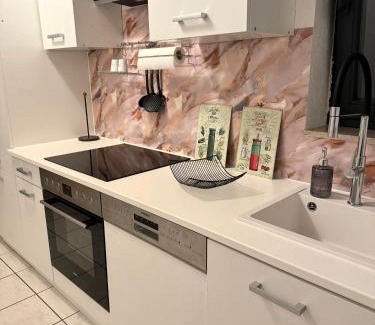 Lorzenbach-Fahrenbach Apartamento | Neu renovierte Ferienwohnung mit Terrasse & schnellem WLAN im Odenwald