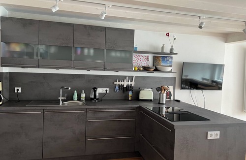 Villingen-Schwenningen Apartamento | Neu Sanierte Wunderschöne Maisonettewg. im Herzen von Villingen, 3 SZ, 120 qm