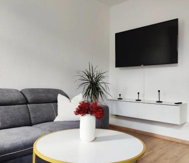 Erfurt Apartamento | Neu sanierte Wohnung mit Balkon und Stellplatz