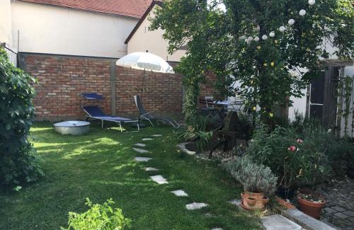 Schernfeld Apartamento | NEU! Studio Beim Kirchschuster