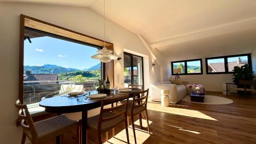 Wertach Apartamento | Neue Ferienwohnung mit Bergblick & Sauna