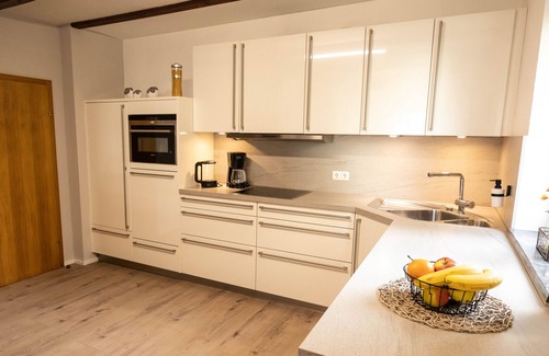 Wildflecken Apartamento | Neue, Gemütliche Ferienwohnung mit Großer Terrasse