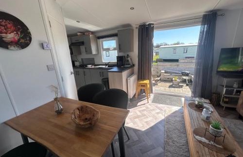Westerland Casa | Neues Ferienhaus Nr 86 für bis zu 5 Persdirekt am Wattenmeer, hundefreundlich eingezäunt