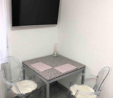 Waiblingen Apartamento | Neues schönes Studio, zentral & direkt an der Rems
