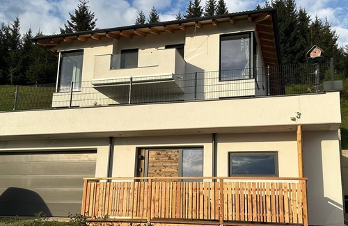 Iselsberg-Stronach Apartamento | Neues Wunderschönes Apartment mit Herrlicher Aussicht auf die Lienzer Dolomiten