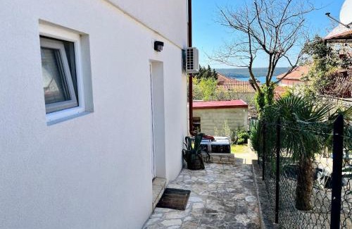 Gornji Karin Apartamento | Neugebaute Wohnung Im Erdgeschoss