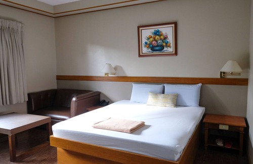 Legazpi Hotel | Neuhaus Inn