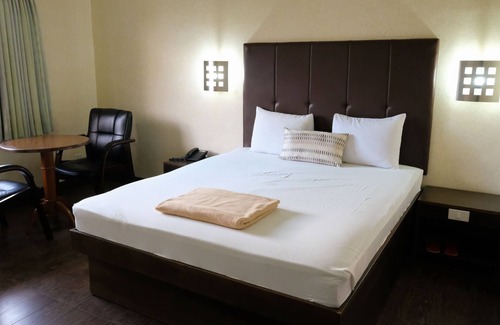 Legazpi Hotel | Neuhaus Inn