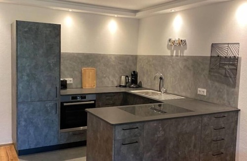 Holzkirchen Apartamento | Neurenovierte Ferienwohnung "räsl"