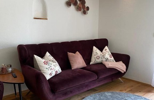 Holzkirchen Apartamento | Neurenovierte Ferienwohnung Franzl