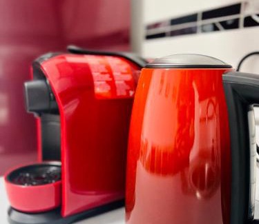 Freiberg am Neckar Apartamento | Neuwertiges Apartment mit schnellem WLAN, Netflix, Glasfaser, Kostenlose Privatparkplatz auch für Transporter geeignet R20