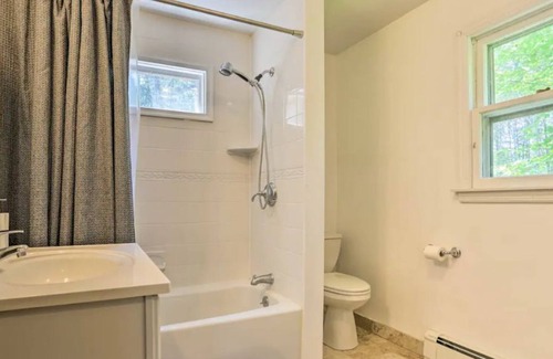Narrowsburg Casa | New! Cottage on 4 acres w/Grill